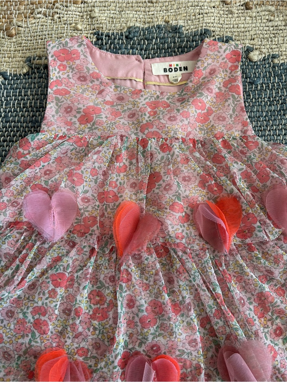 Mini Boden Heart Flutter Floral Party Dress - Picture 4 of 7